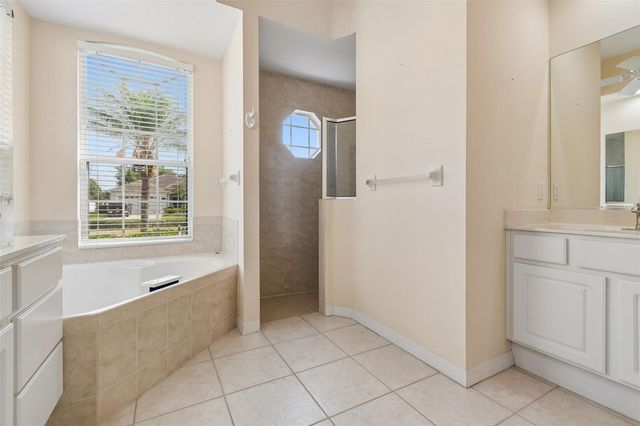 718 PLANTERS MANOR WAY, Bradenton, FL 34212