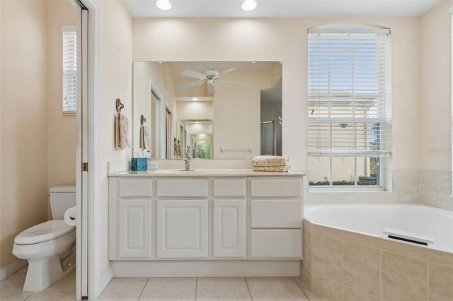 718 PLANTERS MANOR WAY, Bradenton, FL 34212