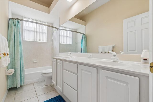 718 PLANTERS MANOR WAY, Bradenton, FL 34212