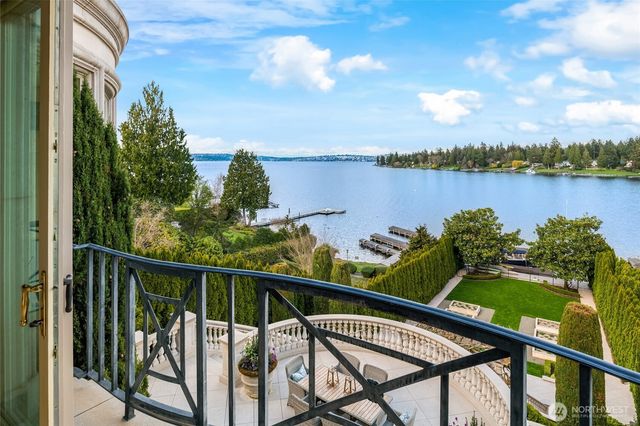 3602 Evergreen Point Road, Medina, WA 98039