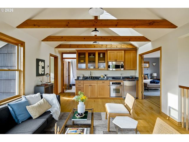 4116 Ne 17TH Ave, Portland, OR 97211