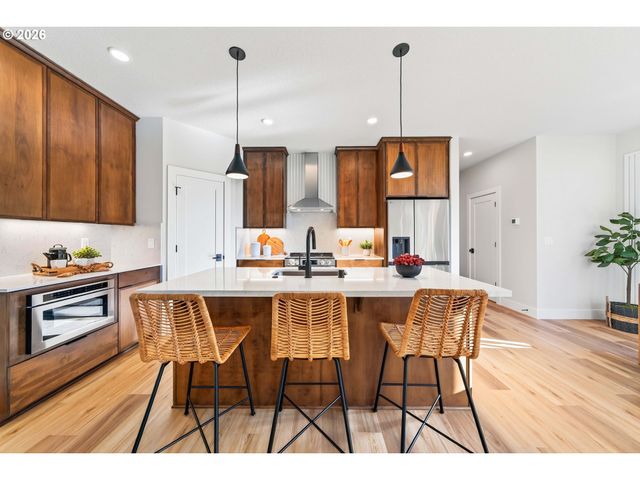 18217 Ne Garden Dr, Vancouver, WA 98682