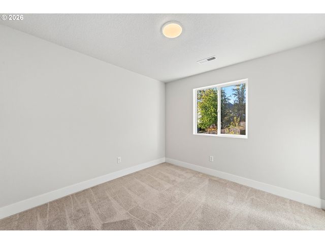 18217 Ne Garden Dr, Vancouver, WA 98682