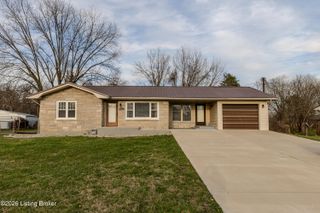 284 N Logsdon Pkwy, Radcliff, KY 40160