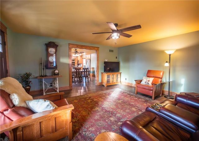 200 N Main Street, Oregon, MO 64473