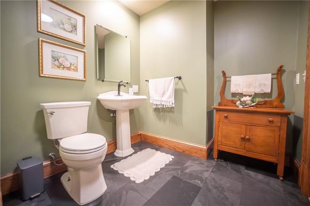 200 N Main Street, Oregon, MO 64473