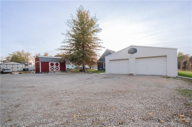 200 N Main Street, Oregon, MO 64473