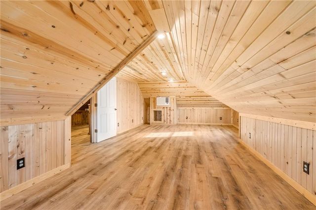 200 N Main Street, Oregon, MO 64473