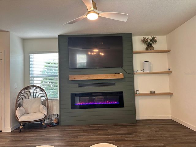 17111 BARNWOOD PLACE, Bradenton, FL 34211