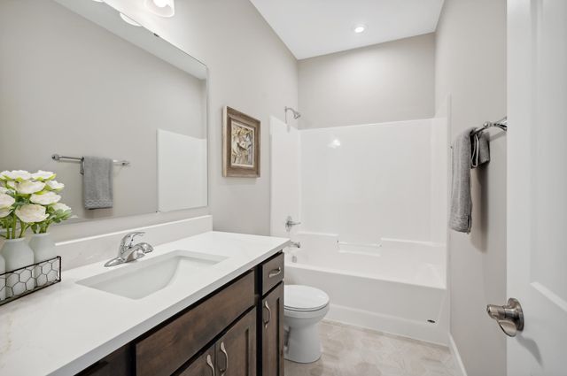 1780 Bobcat Way, New Richmond, WI 54017