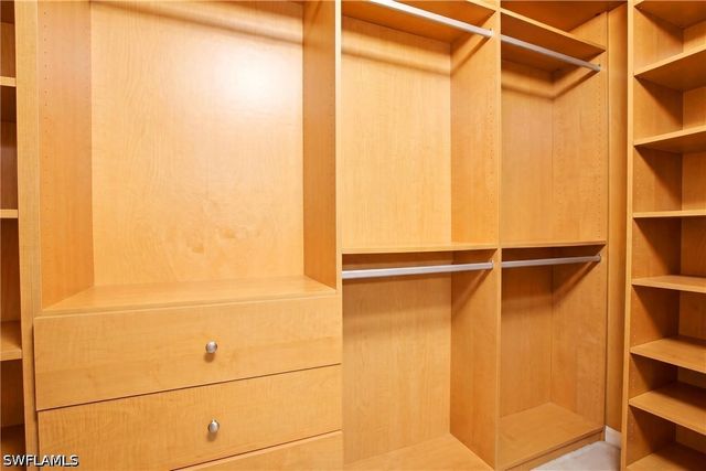 4923 Sedgewood PL, Naples, FL 34112