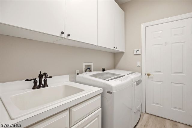 4923 Sedgewood PL, Naples, FL 34112