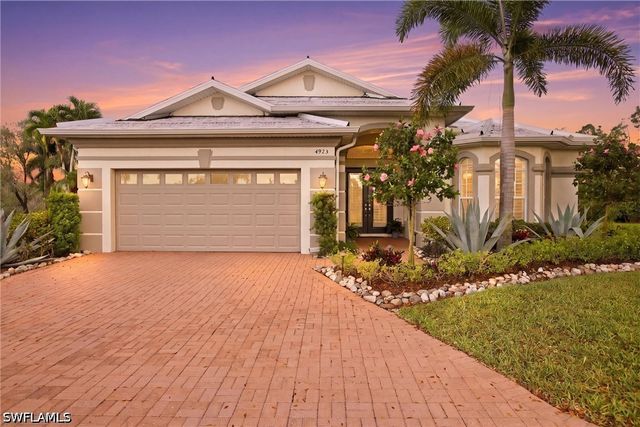 4923 Sedgewood PL, Naples, FL 34112