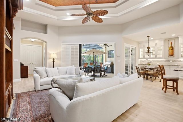 4923 Sedgewood PL, Naples, FL 34112