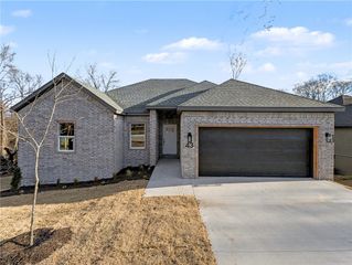 43 Blairgowrie Drive, Bella Vista, AR 72715