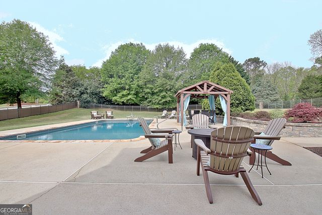 100 Wickham Drive, Tyrone, GA 30290