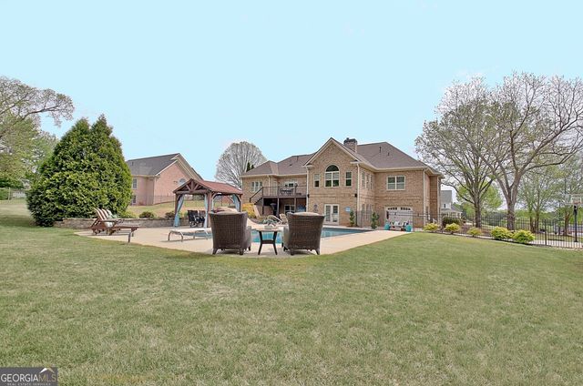 100 Wickham Drive, Tyrone, GA 30290