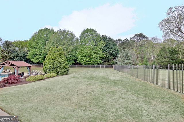 100 Wickham Drive, Tyrone, GA 30290