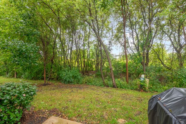 1009 Draper Road, Mchenry, IL 60050