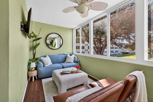 7770 DR MARTIN LUTHER KING JR STREET N 206, St Petersburg, FL 33702