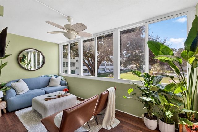 7770 DR MARTIN LUTHER KING JR STREET N 206, St Petersburg, FL 33702