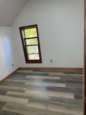 366 Hope Street, Saint Paul, MN 55106