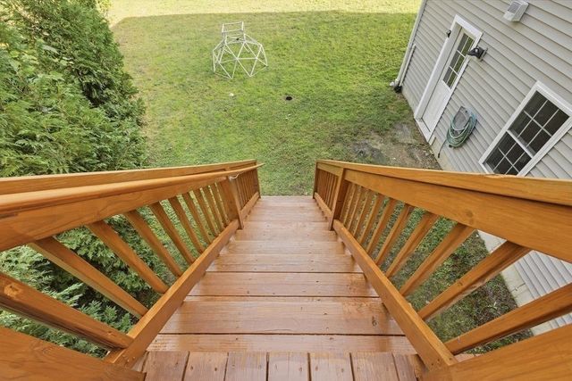 1687 Phillips Rd, New Bedford, MA 02745