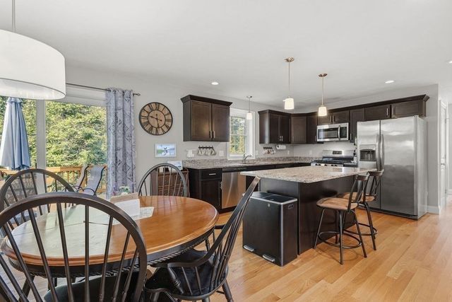 1687 Phillips Rd, New Bedford, MA 02745