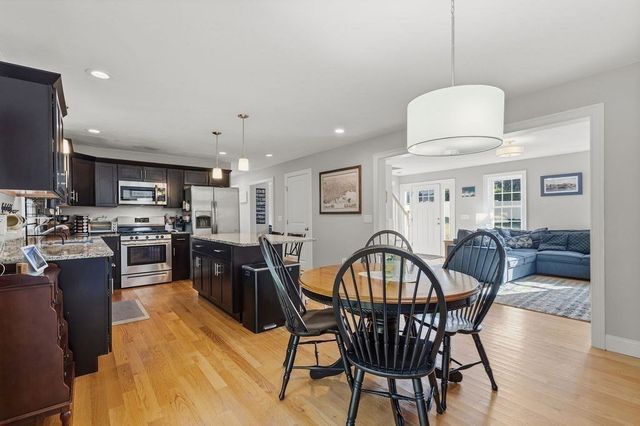 1687 Phillips Rd, New Bedford, MA 02745
