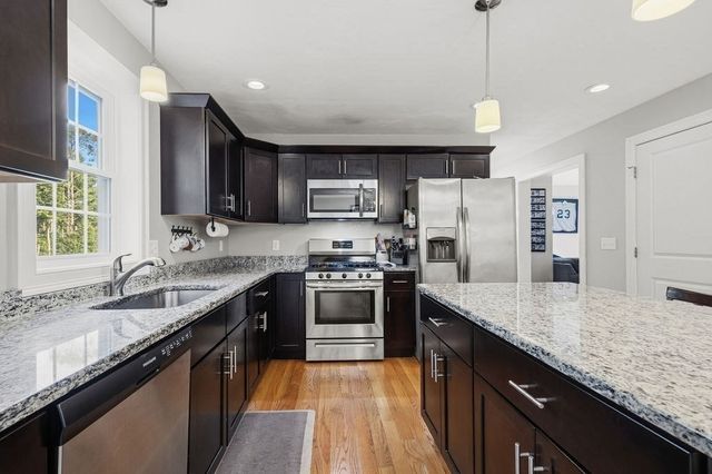 1687 Phillips Rd, New Bedford, MA 02745