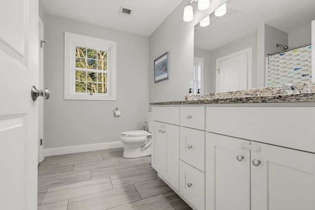1687 Phillips Rd, New Bedford, MA 02745