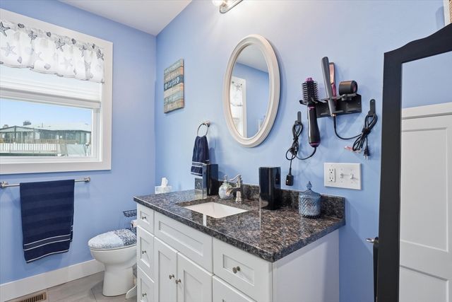 46 Grand View Ave, Lynn, MA 01904