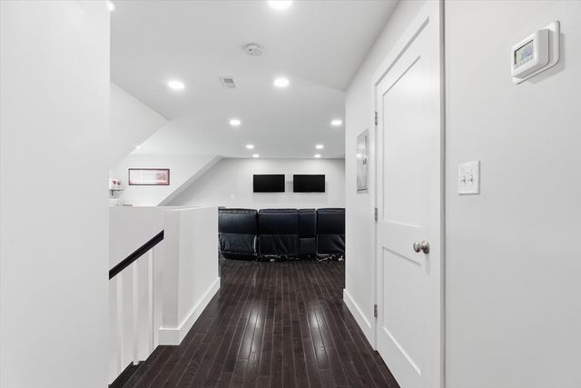 46 Grand View Ave, Lynn, MA 01904