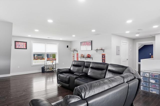 46 Grand View Ave, Lynn, MA 01904