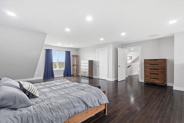 46 Grand View Ave, Lynn, MA 01904