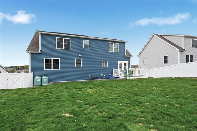 46 Grand View Ave, Lynn, MA 01904