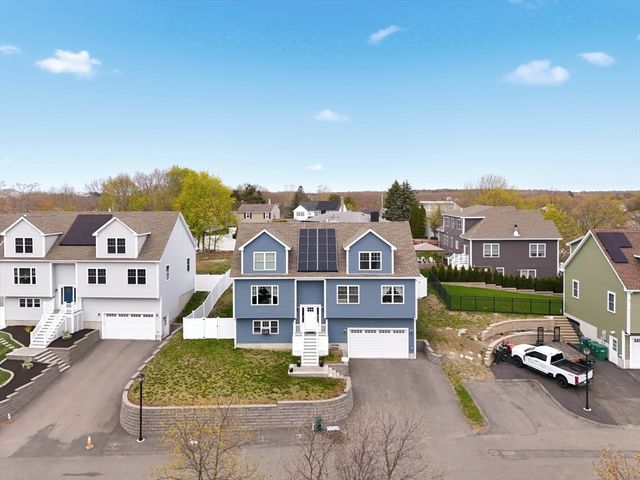 46 Grand View Ave, Lynn, MA 01904