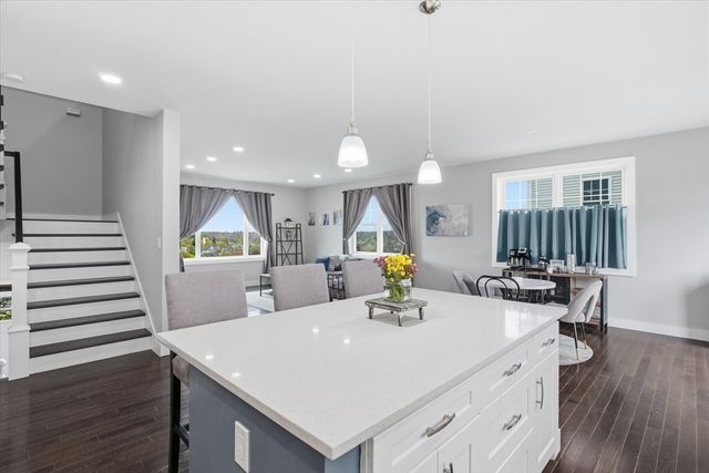 46 Grand View Ave, Lynn, MA 01904