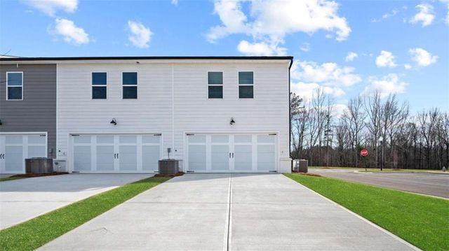 412 Reflection Drive, Stockbridge, GA 30281