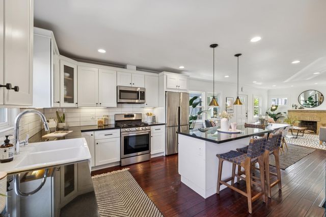 878 878 57TH STREET, Oakland, CA 94608