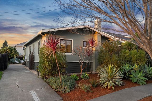 878 878 57TH STREET, Oakland, CA 94608