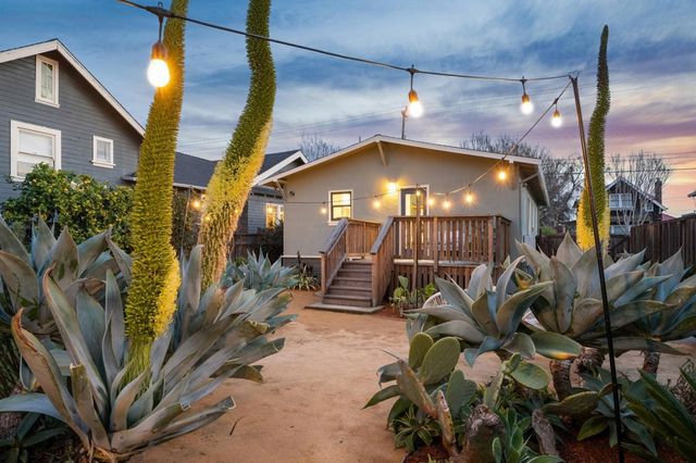 878 878 57TH STREET, Oakland, CA 94608