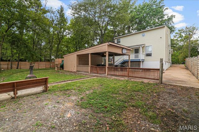 558 S Geyer Road, Kirkwood, MO 63122