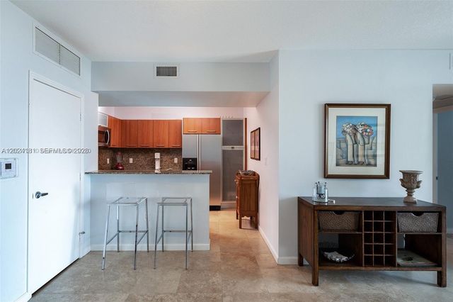 9066 SW 73rd Ct 1202, Miami, FL 33156