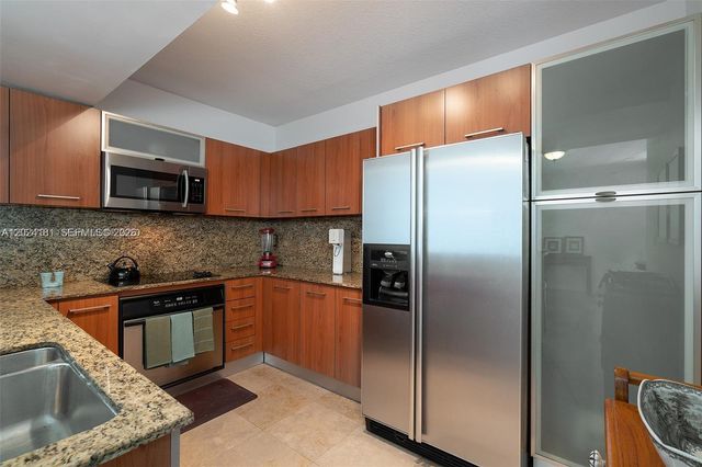 9066 SW 73rd Ct 1202, Miami, FL 33156