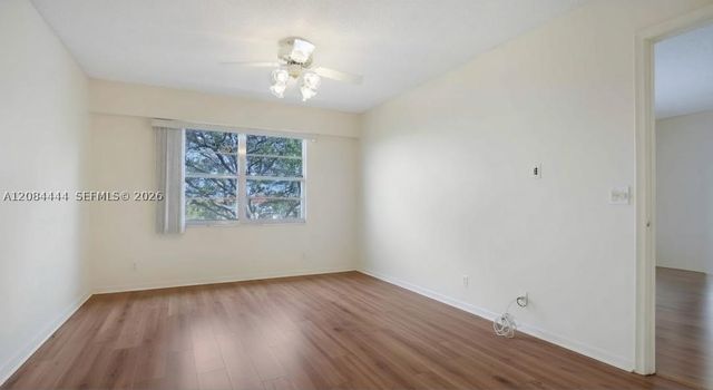 13001 SW 15th Ct 405T, Pembroke Pines, FL 33027