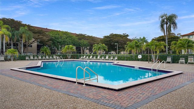 13001 SW 15th Ct 405T, Pembroke Pines, FL 33027