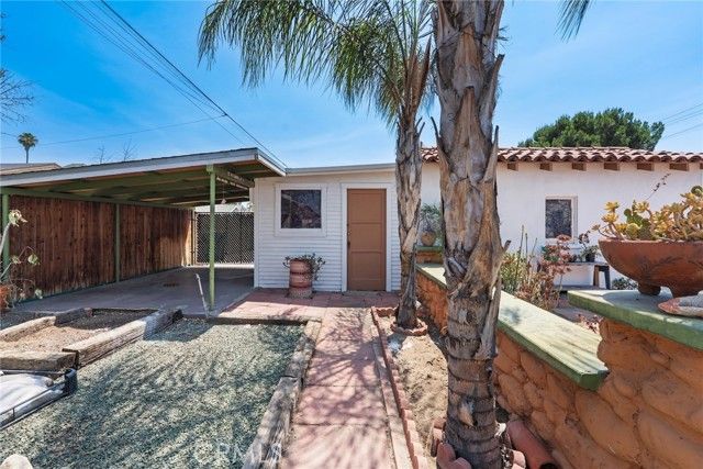 932 6th Street, Redlands, CA 92374