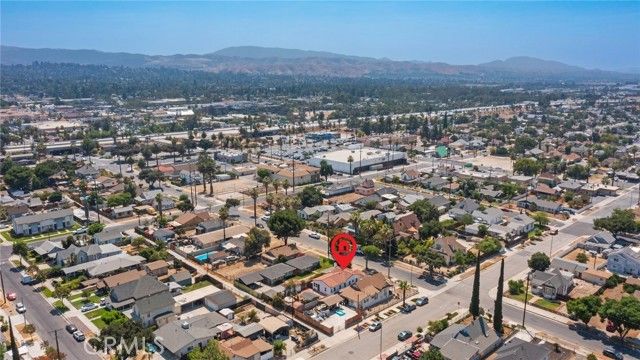 932 6th Street, Redlands, CA 92374