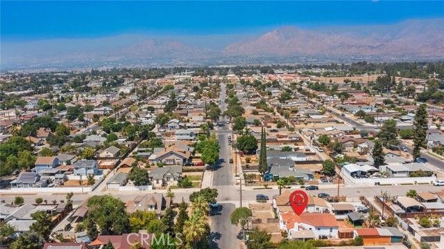 932 6th Street, Redlands, CA 92374